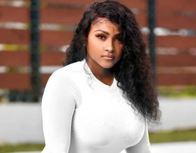 YANIQUE 'CURVY DIVA' BARRETT TEASES NEW THEME FOR THE MONTH OF
