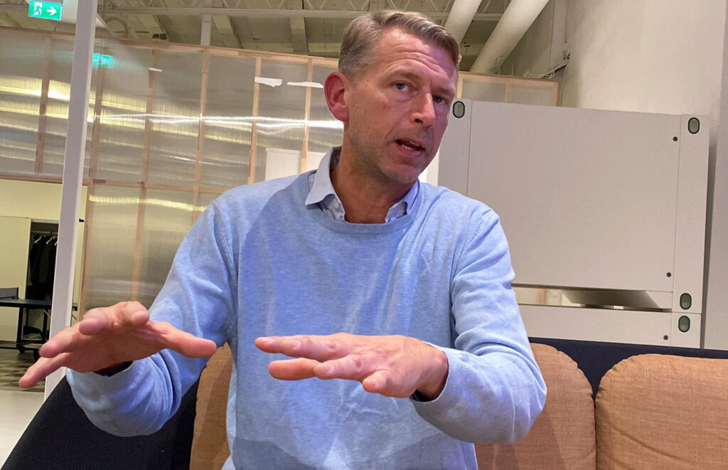 Northvolt CEO Peter Carlsson speaks at the company’s office in Stockholm, Sweden, September 30, 2021. Picture taken September 30, 2021. REUTERS/Supantha Mukherjee/File Photo
