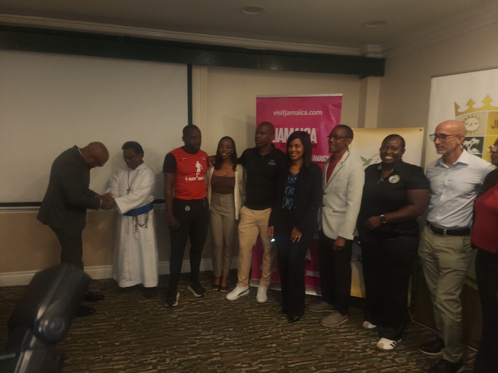 The current image has no alternative text. The file name is: City-Run-people-scaled.jpg