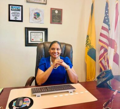 Mayor of Lauderhill, Jamaican Denise Grant