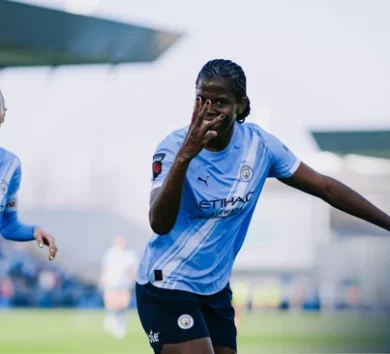Bunny Shaw hits quickest WSL hat-trick as ManCity Women beat Spurs 5-2